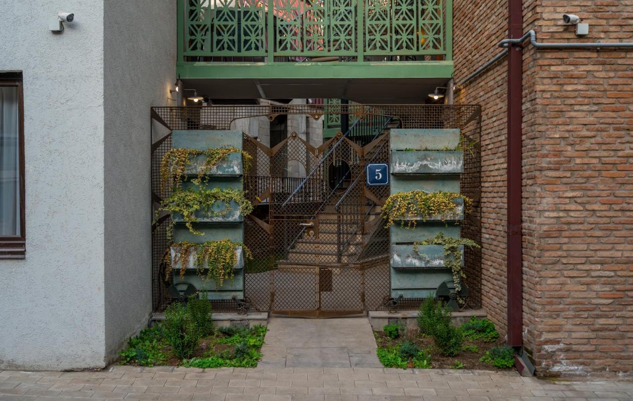 Boutique Kosher Hotel Tourfa Tbilisi Bagian luar foto