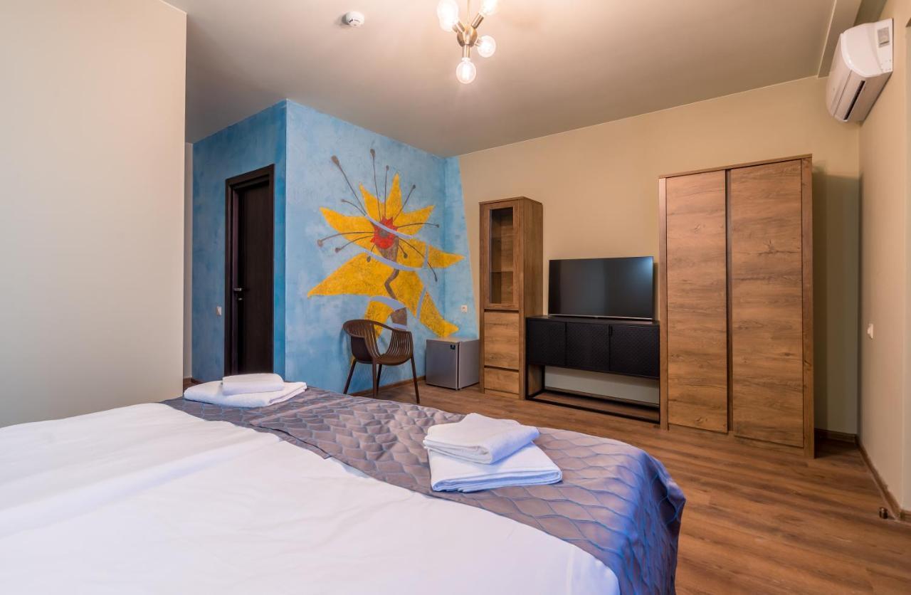 Boutique Kosher Hotel Tourfa Tbilisi Bagian luar foto