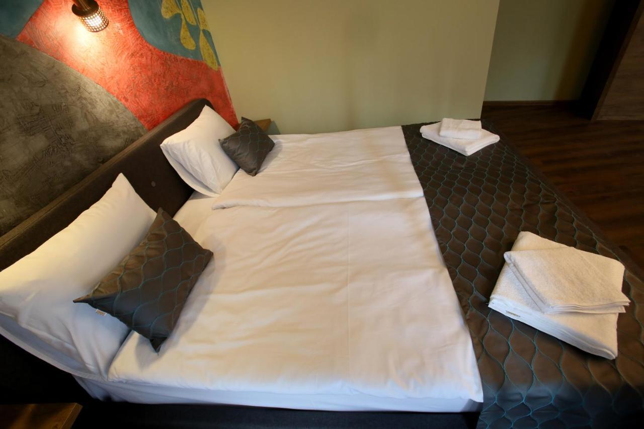 Boutique Kosher Hotel Tourfa Tbilisi Bagian luar foto